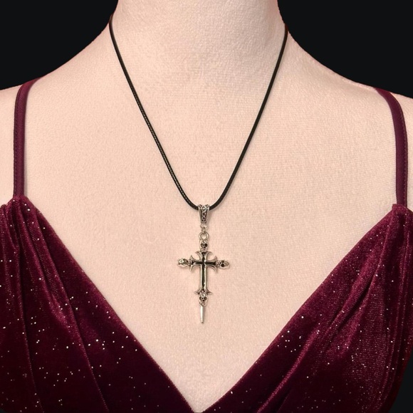 Goth Skull Cross Pendant Necklace Silver Unisex Gothic Punk Black Cord - Picture 3 of 11